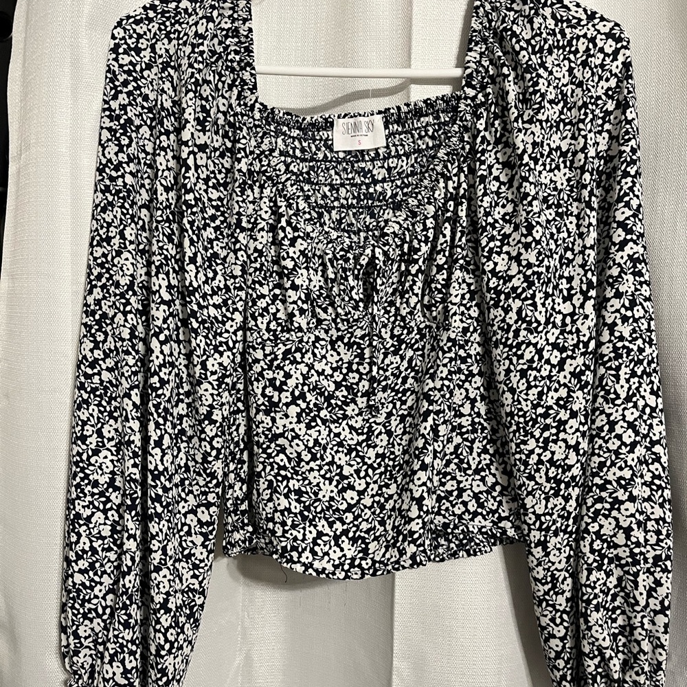 Floral Black and White Women's Top